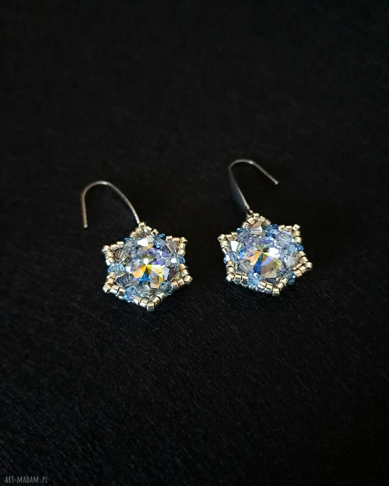 Wiszące kolczyki Crystal Vitrail - błękitny blask koralików Miyuki i kryształków Preciosa