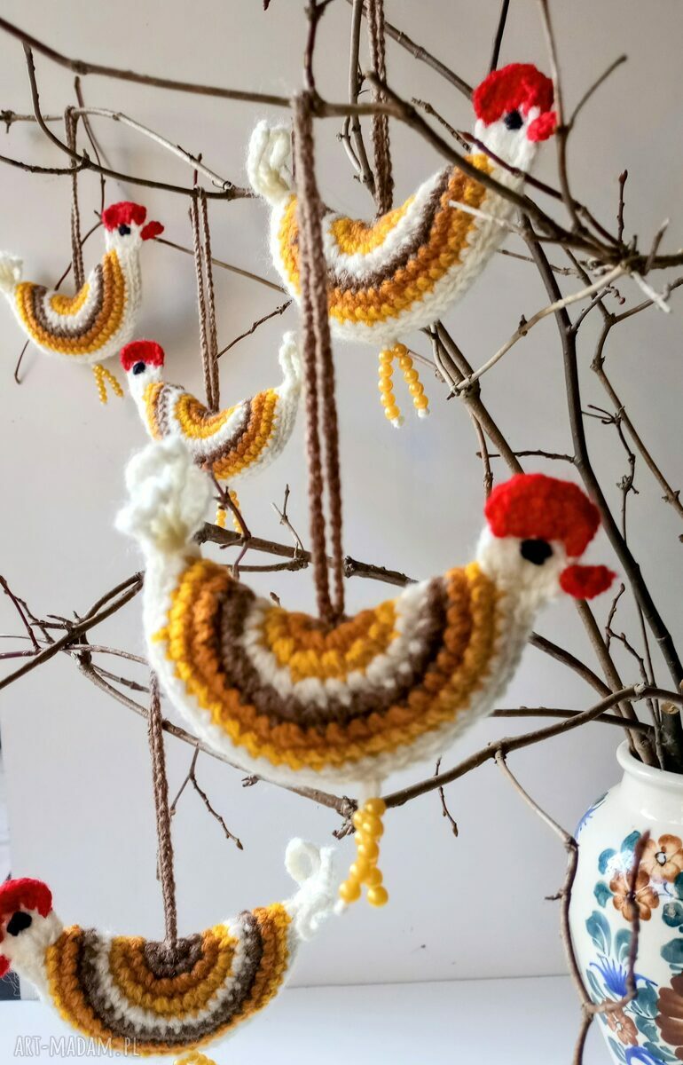 Wiszące kurki szydełkowe - wielkanocne zawieszki handmade