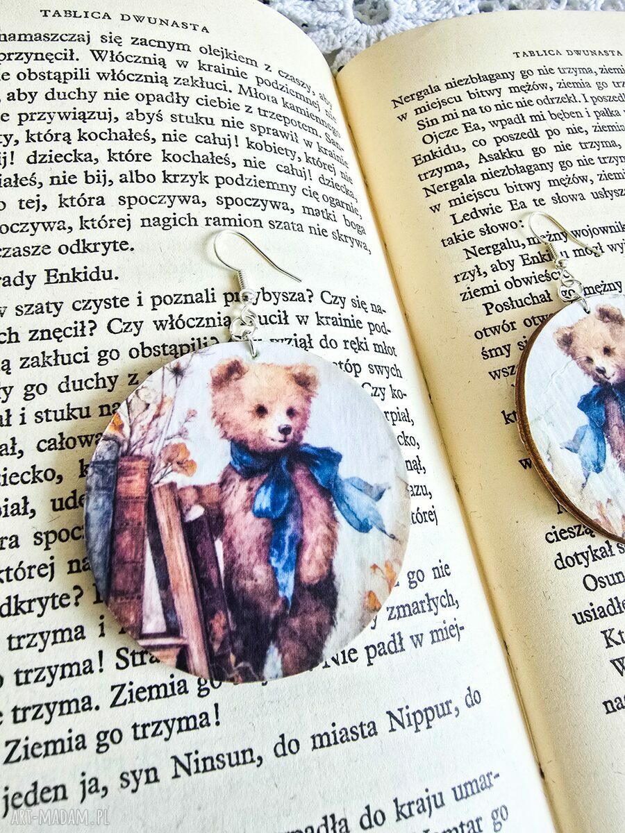 Ręcznie robione kolczyki wiszące Misie - drewniane i urocze