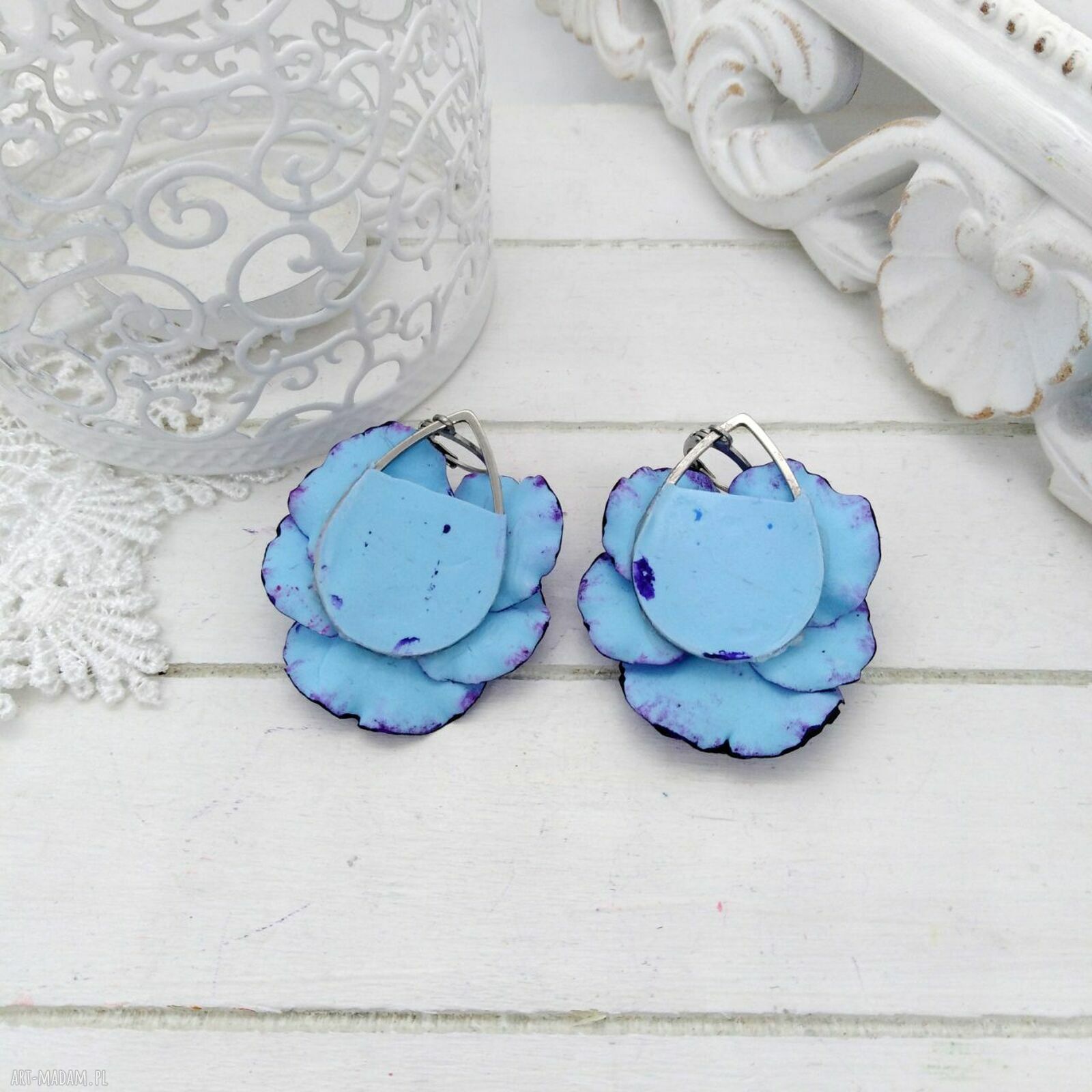 Błękitne kwiatowe kolczyki ze stali nierdzewnej - handmade unikatowe