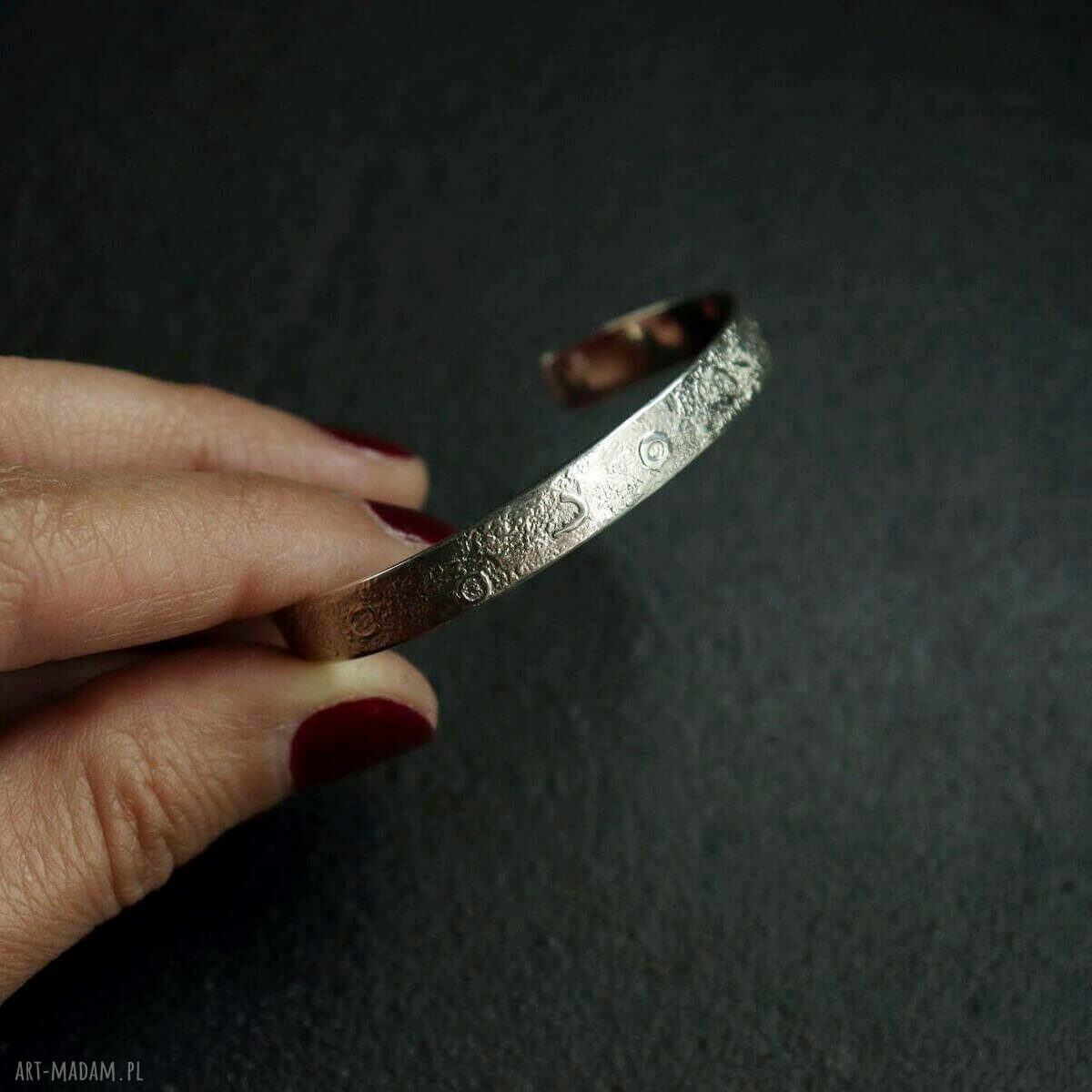 bransoletki: Bransoletka bangle srebrna Moon Surface autorskie