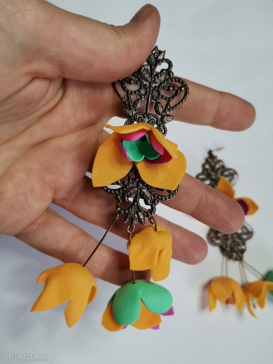 Kolczyki wkrętki Boho Frida - kolorowe kwiaty etno i koronka