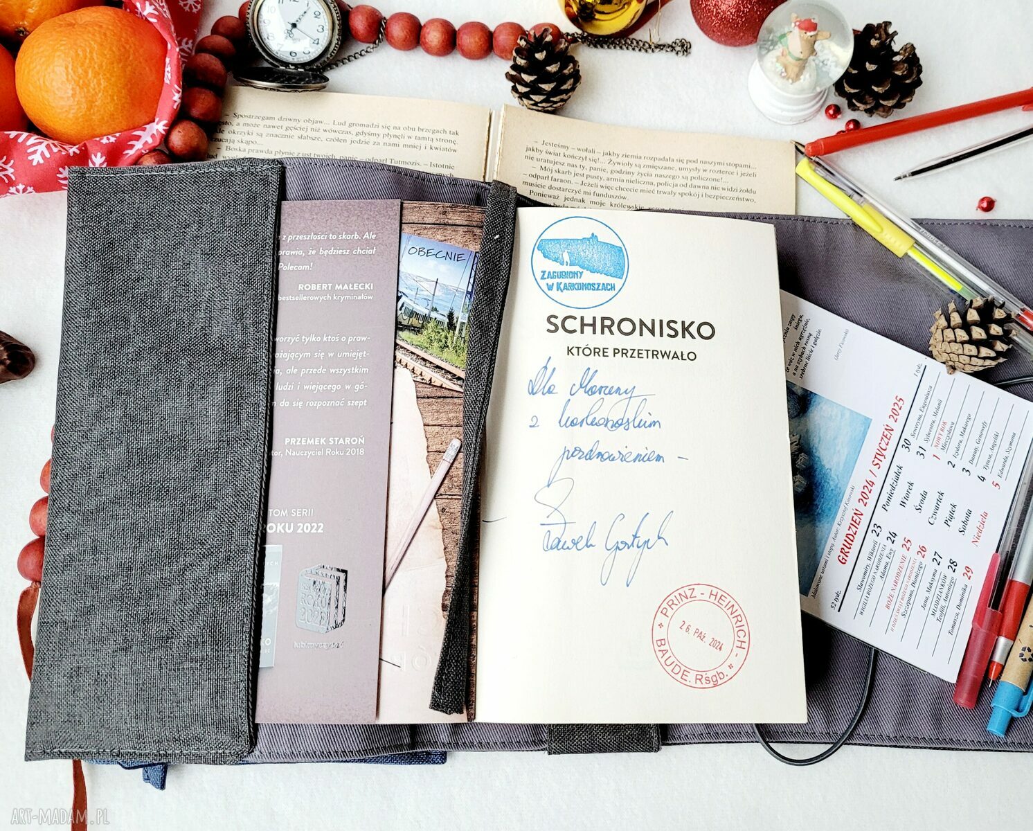 Wodoodporne etui na książkę: kolekcja kobieca (jasnowłosa)