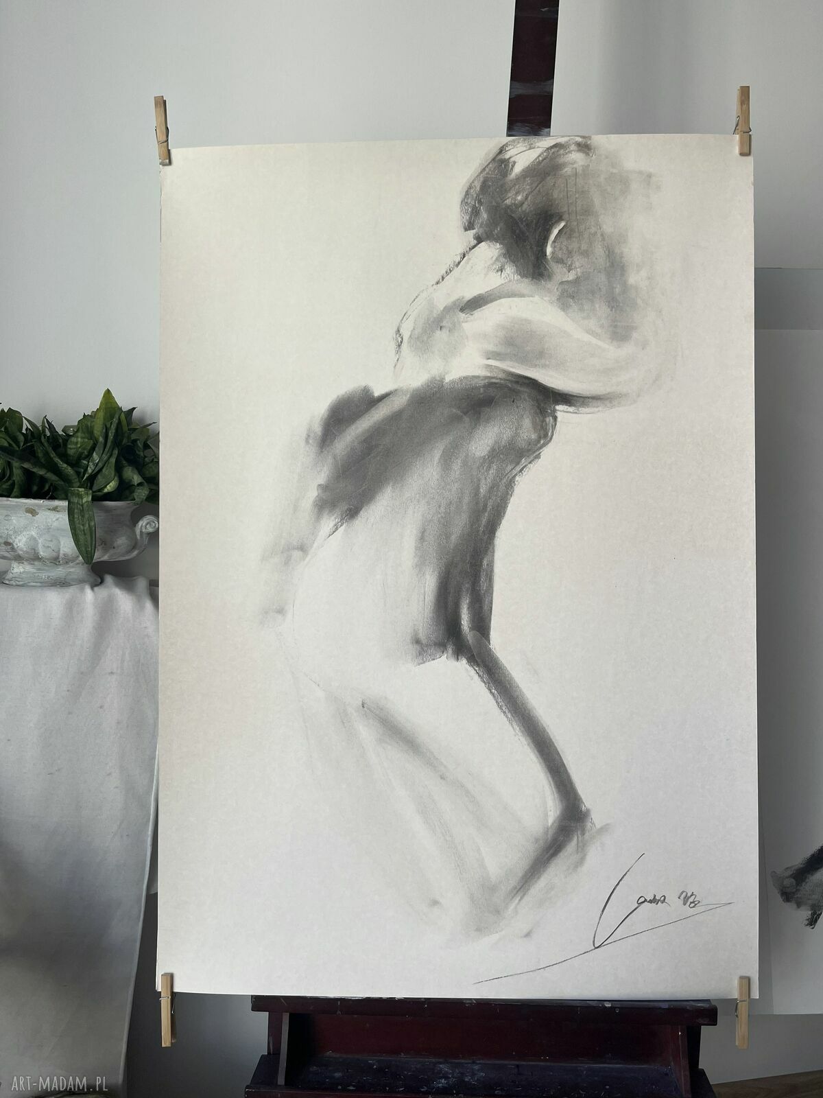 Duży obraz „Kobieta” w technice węgla 100x70 cm - Louka