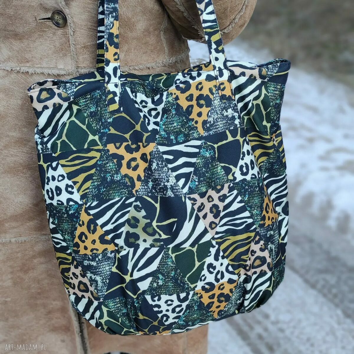 Worek Hobo Frida - pakowna torba na ramię A4
