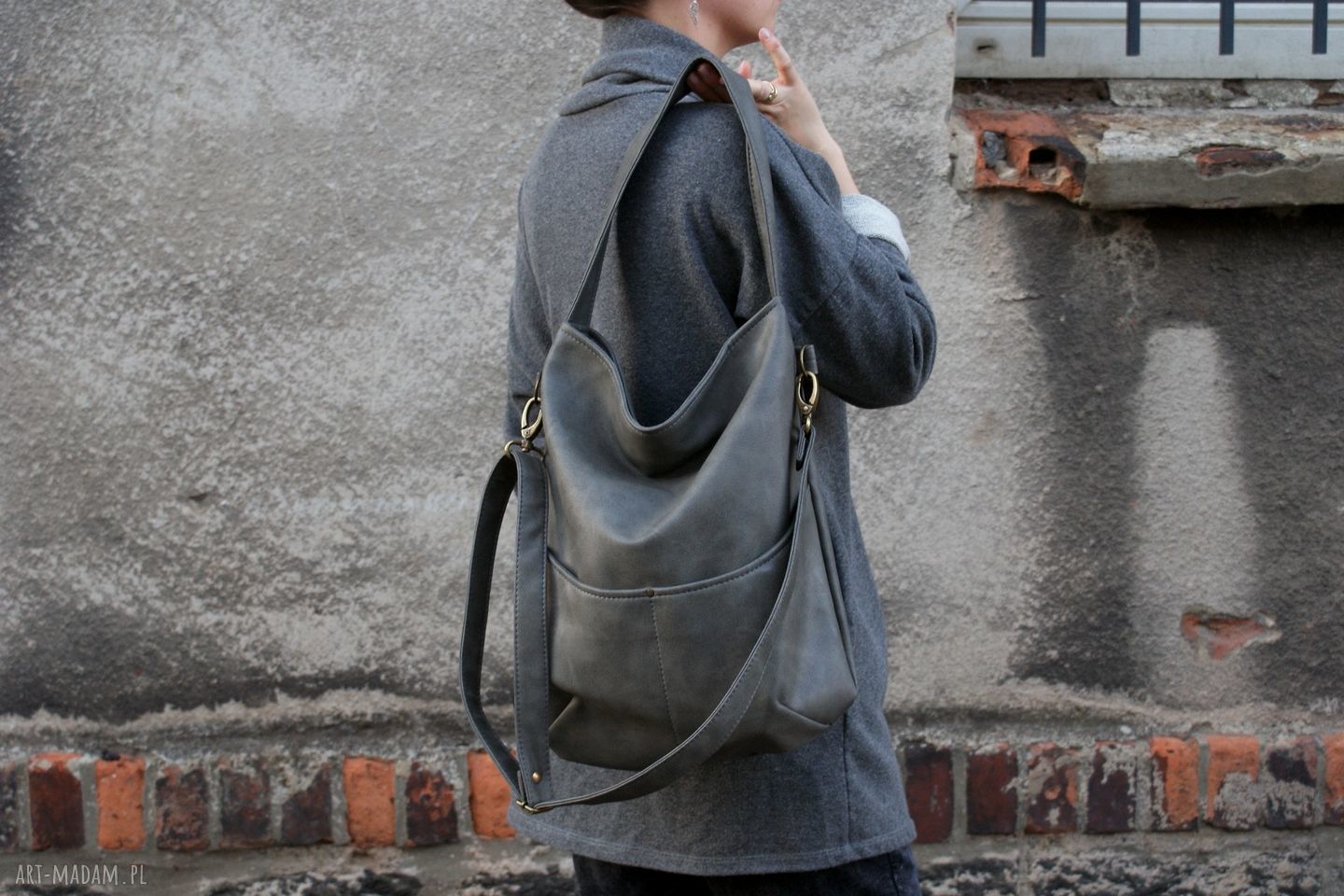 Workówka vegan szary ciemny torba torebka hobo casual boho