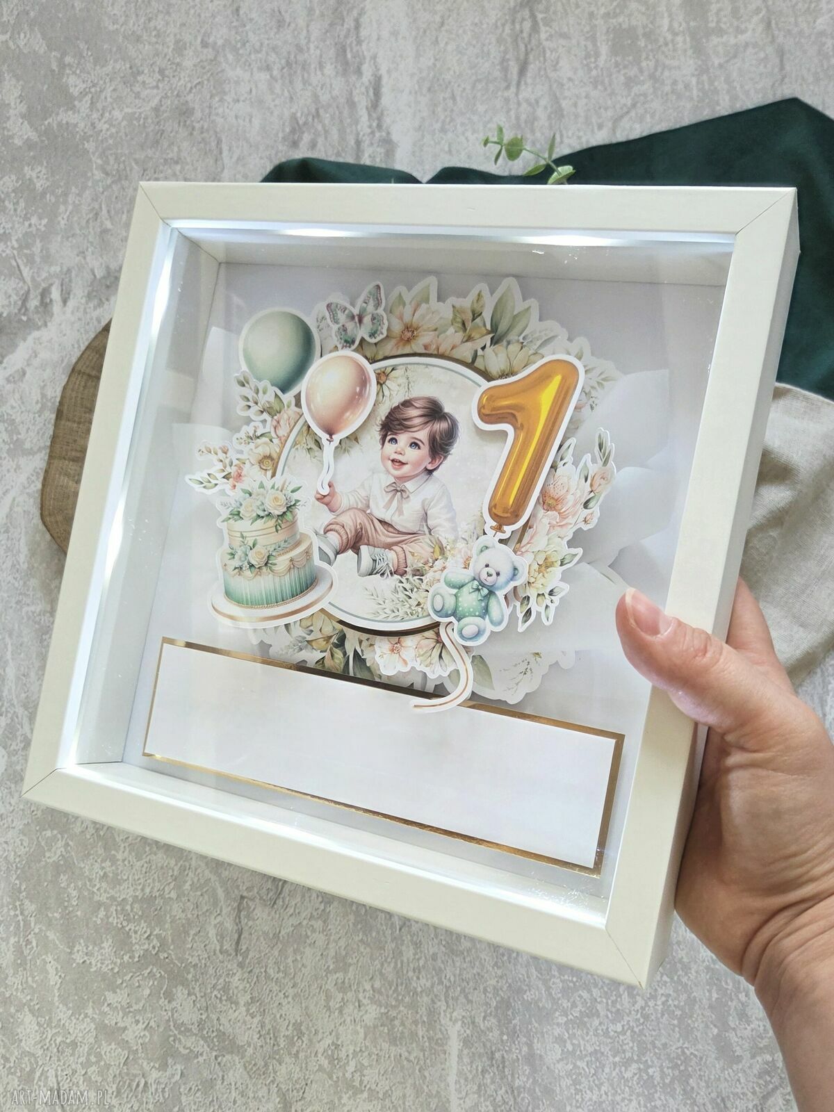 Wyjątkowa ramka 3D na roczek i chrzest - personalizowany prezent z miejscem na banknoty