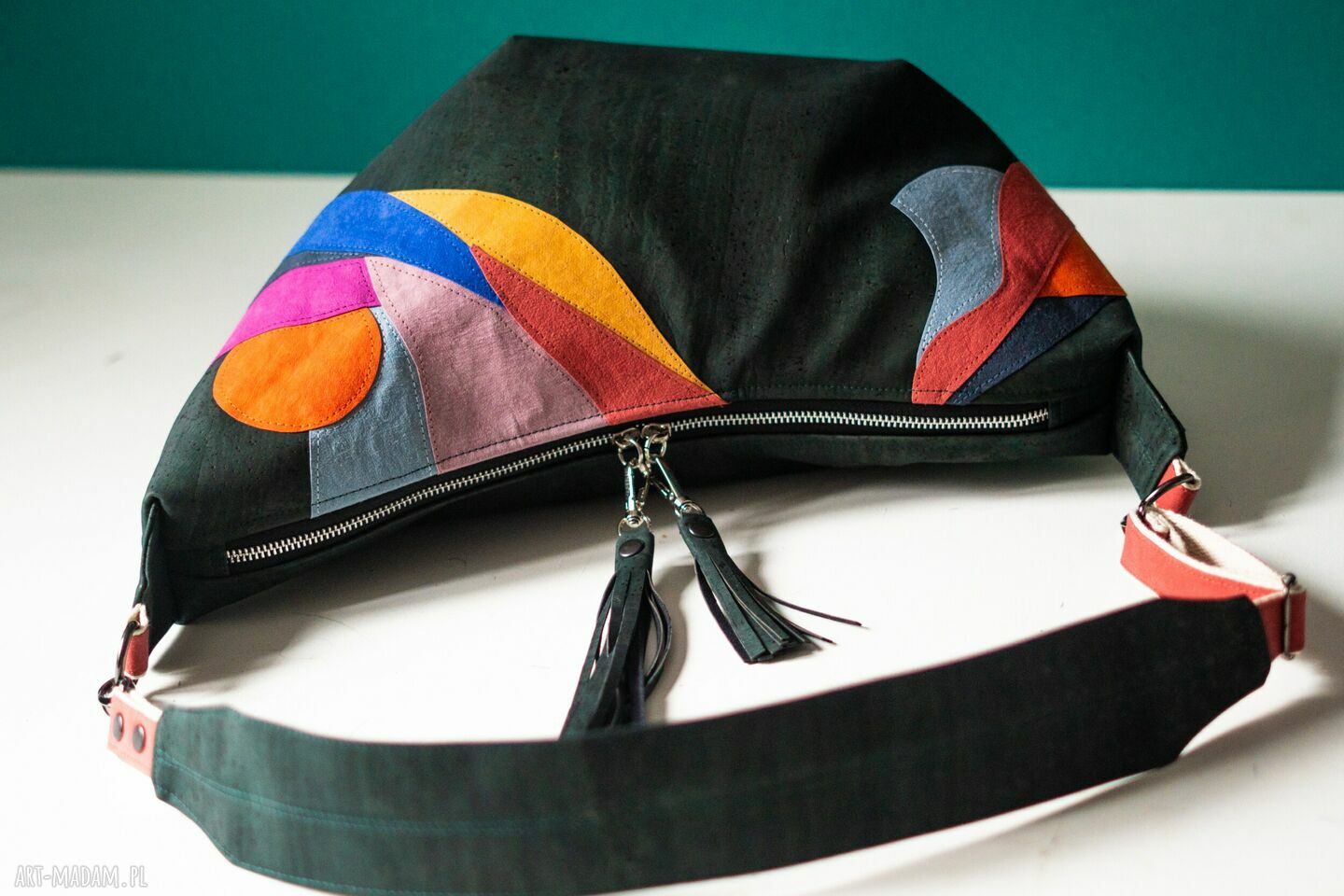 Wyjątkowa torba na ramię z tkaniny korkowej TATRY - handmade, zielona butelkowa