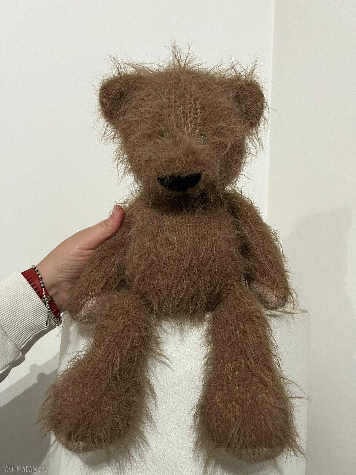 Puszysty miś handmade z wełną merino na prezent