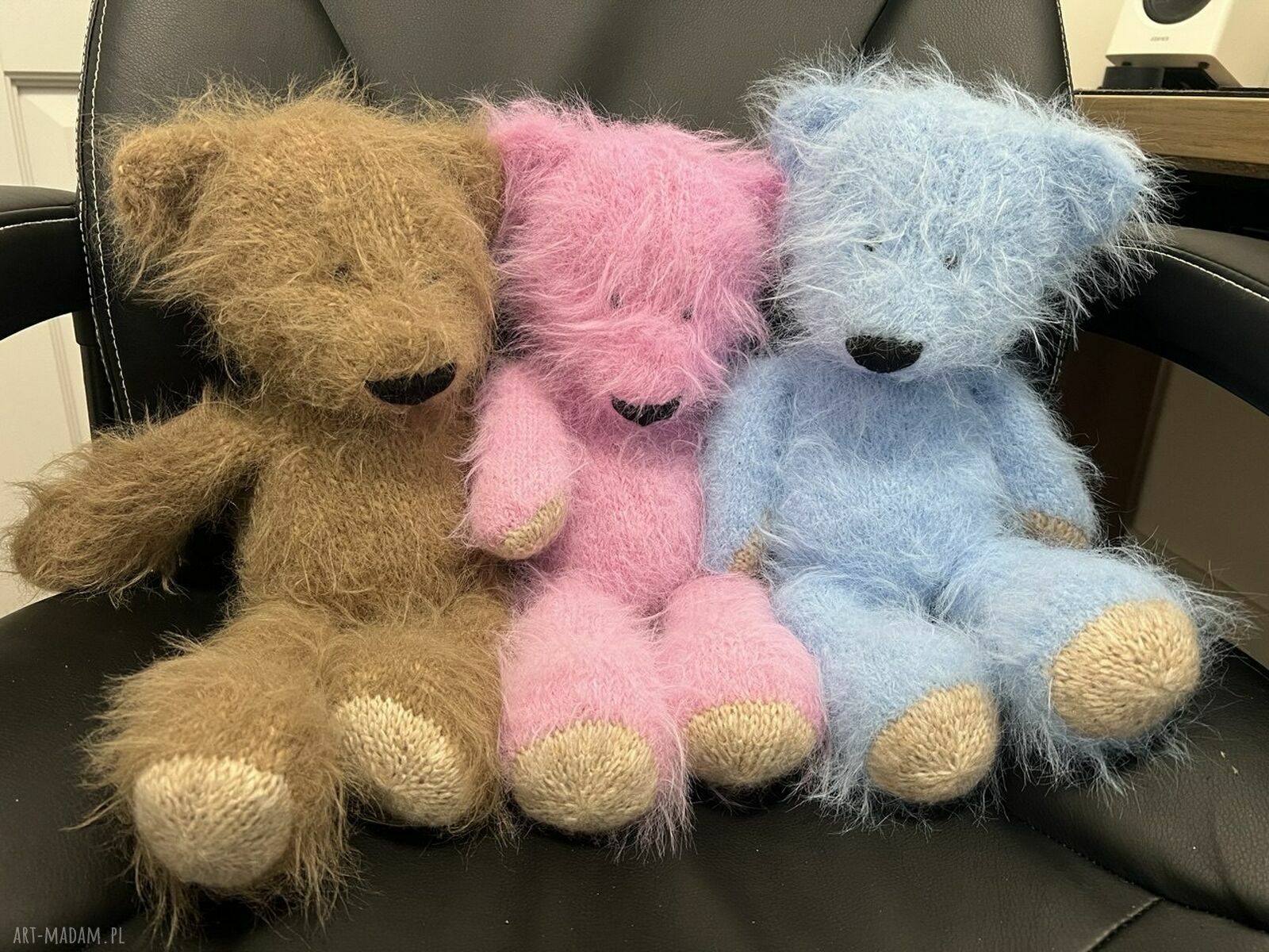 Puszysty miś handmade z wełną merino na prezent