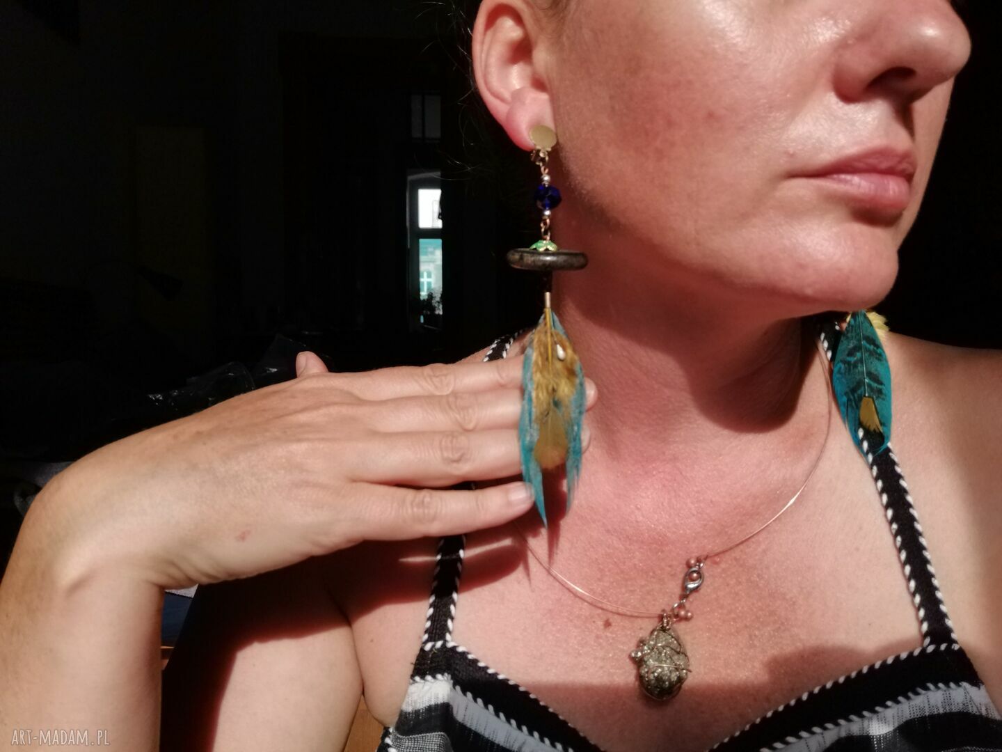 Długie klipsy boho etno Frida z piórami i frędzlami - Ruda Klara