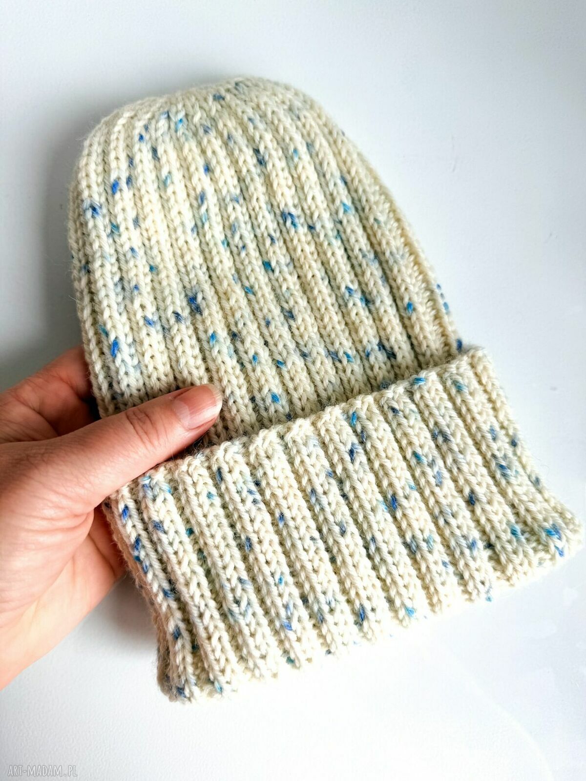Podgląd projektu czapki handmade na zamówienie