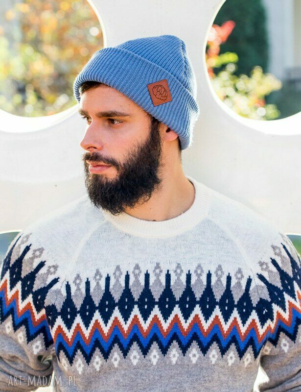 Wywijana dwustronna czapka beanie z logo z ekoskórki - brudny niebieski