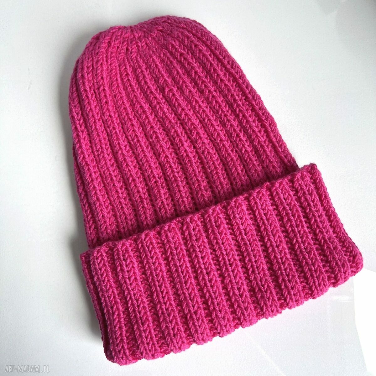 Wywijana czapka merino HELLI 100% Baby Merino 08 Fuksja - prezent dla niej