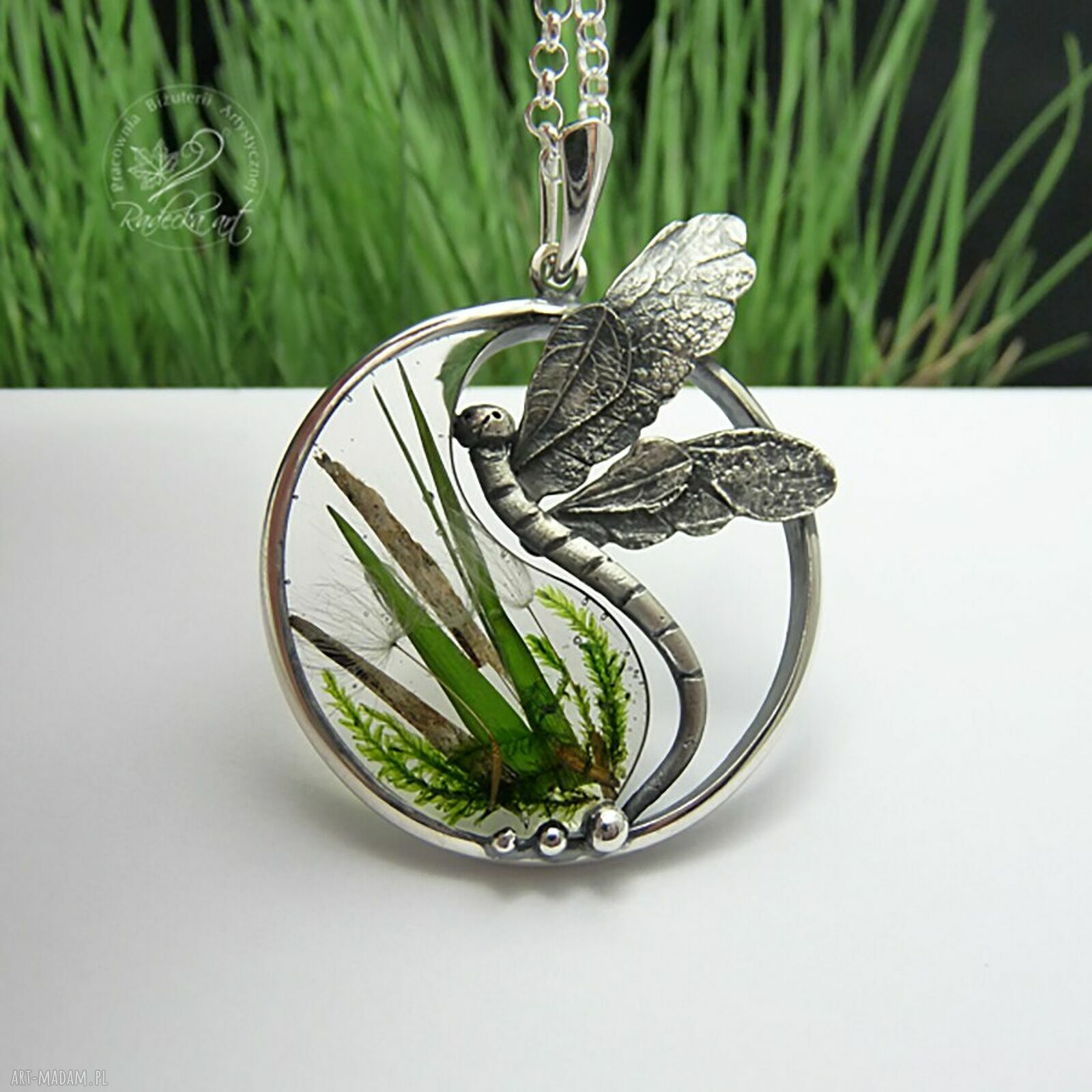 Wisiorek Yin Yang „Dragonfly” - srebro oksydowane i las w żywicy