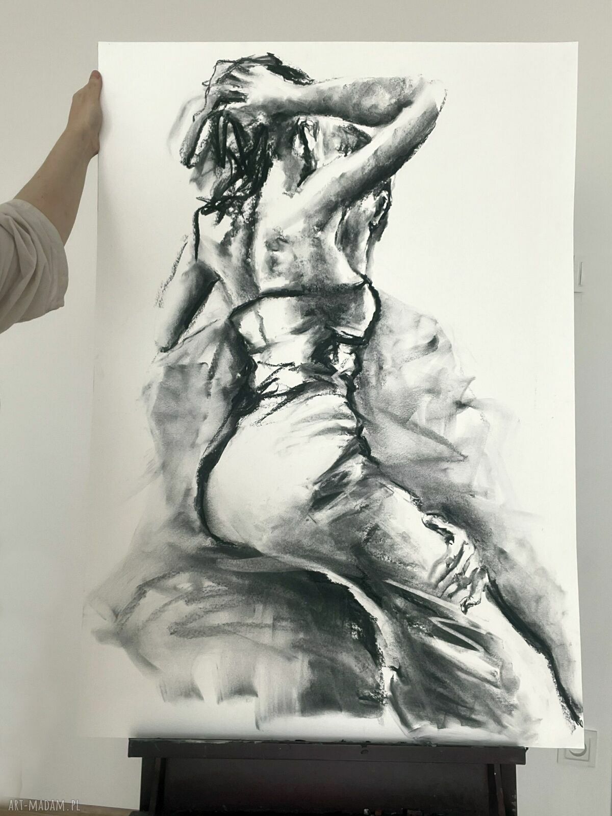 You, Me - zmysłowy rysunek kobiety węglem 100x70 cm