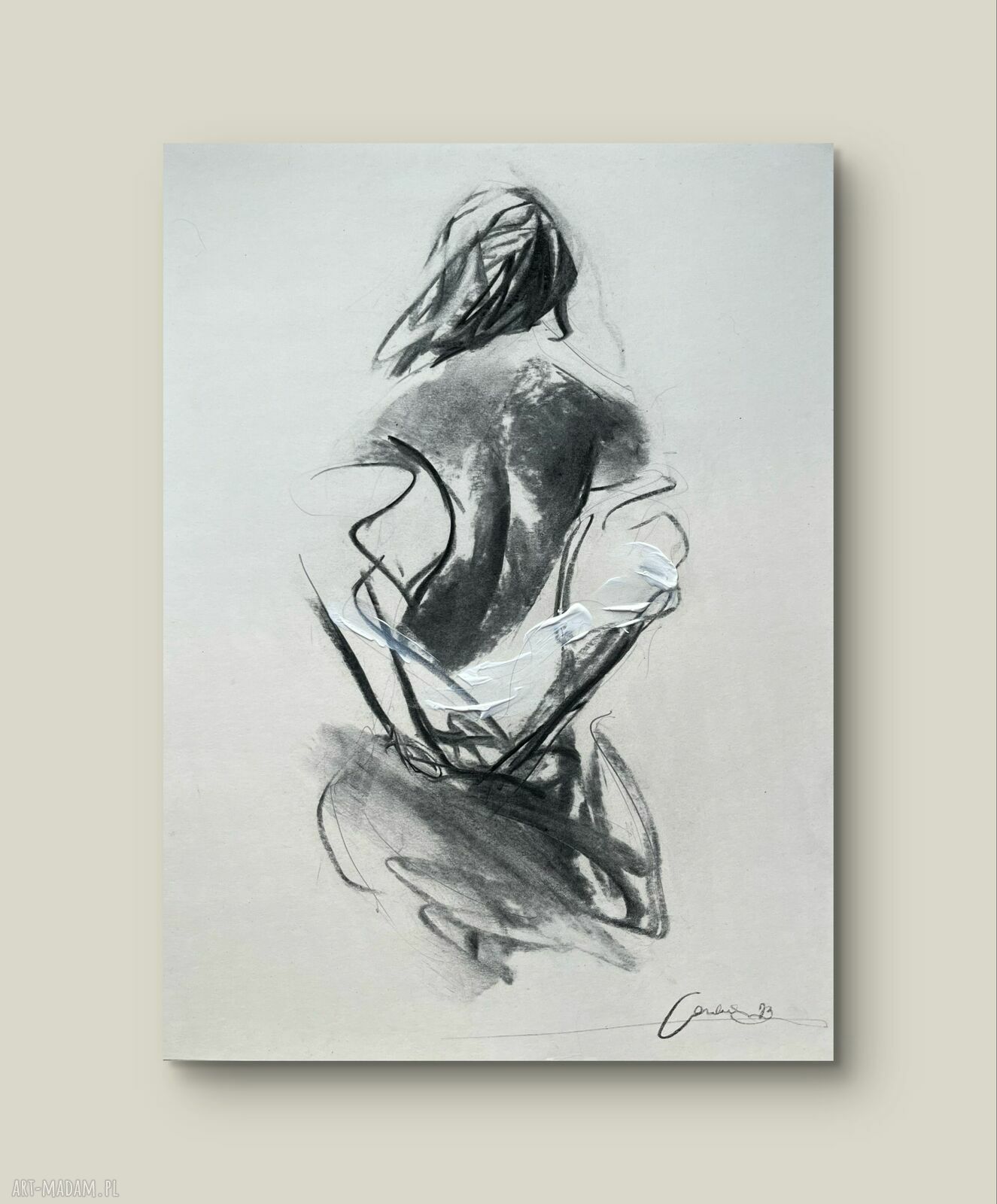 Z Bielą - autorski szkic kobiety węglem w ciepłej bieli (30x42 cm)