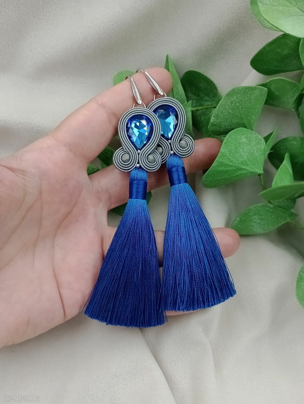 Chabrowe kolczyki z chwostami (soutache) na biglach ze stali chirurgicznej