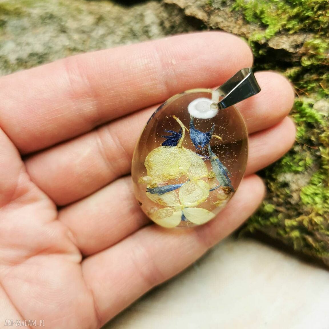 Wisiorek z hortensjami w żywicy z1283 - Herbarium Jewelry