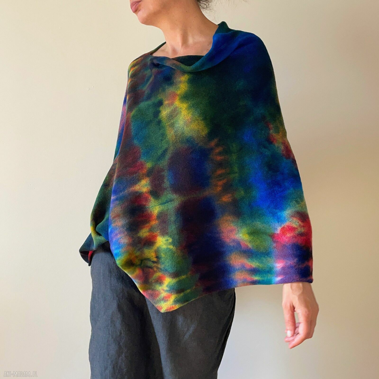 Kolorowe ponczo z jagnięcej wełny - unikatowa narzutka handmade