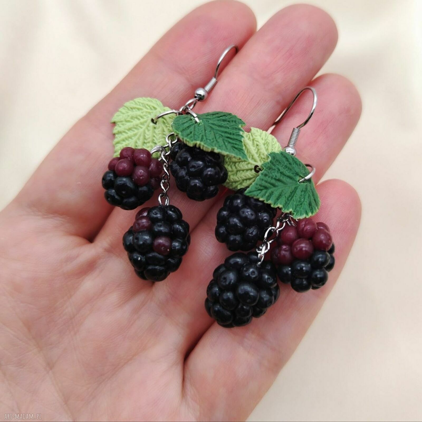Kolczyki z jeżynami handmade z gliny polimerowej i stali chirurgicznej