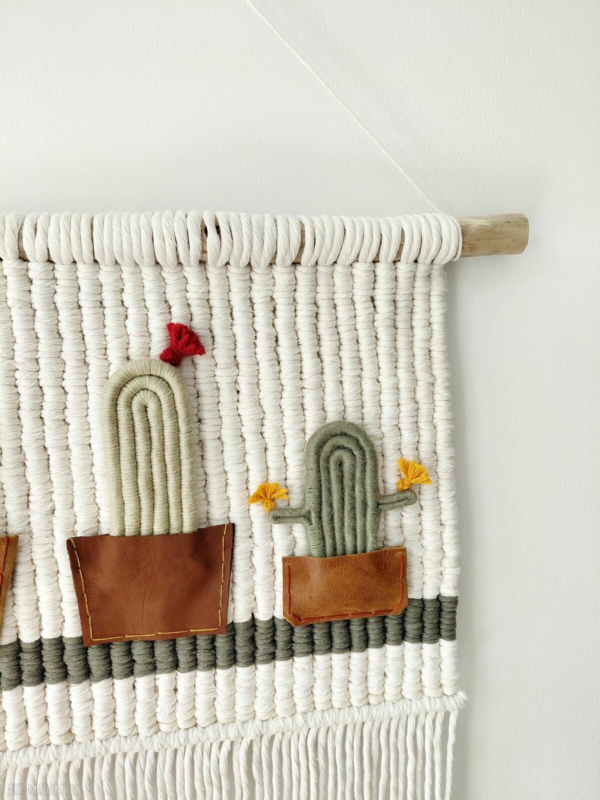 Makrama z kaktusami - boho dekoracja ścienna do Twojego wnętrza