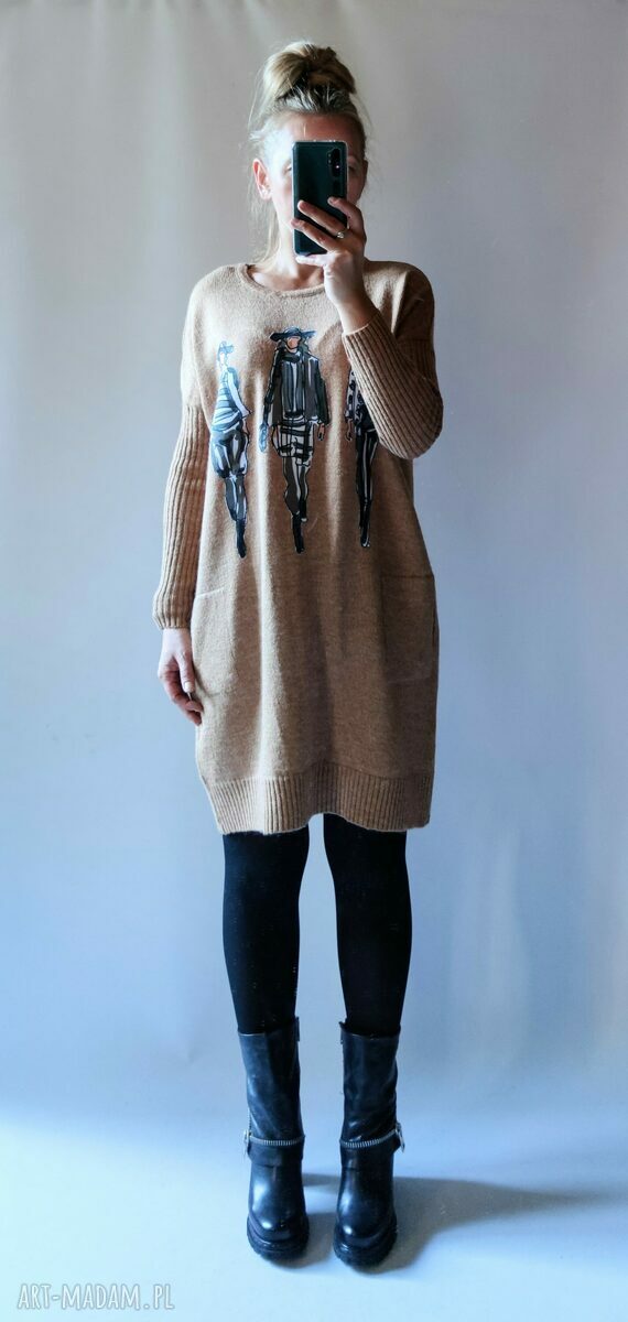 Sukienka oversize z kieszeniami camel