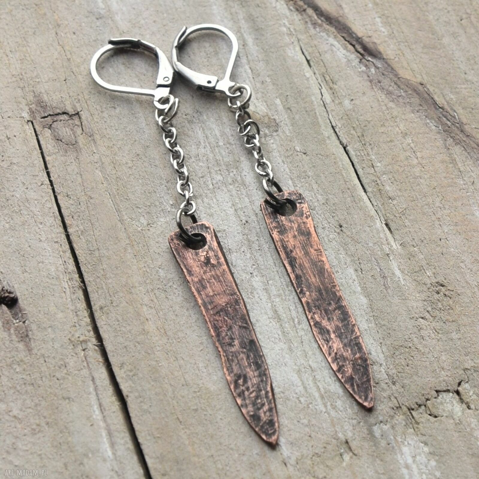 Kolczyki z kutej oksydowanej miedzi /67/ - surowa biżuteria handmade