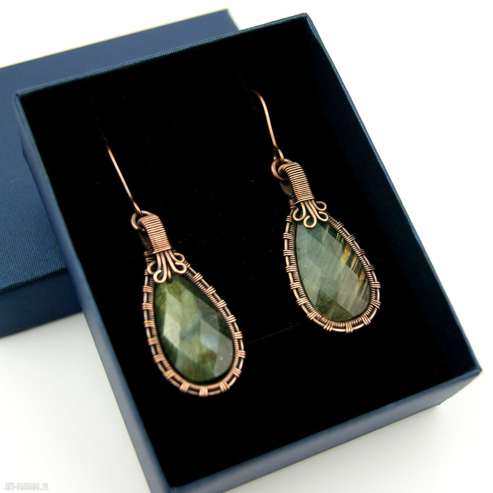 Wiszące kolczyki z labradorytem - miedziane wire wrapping