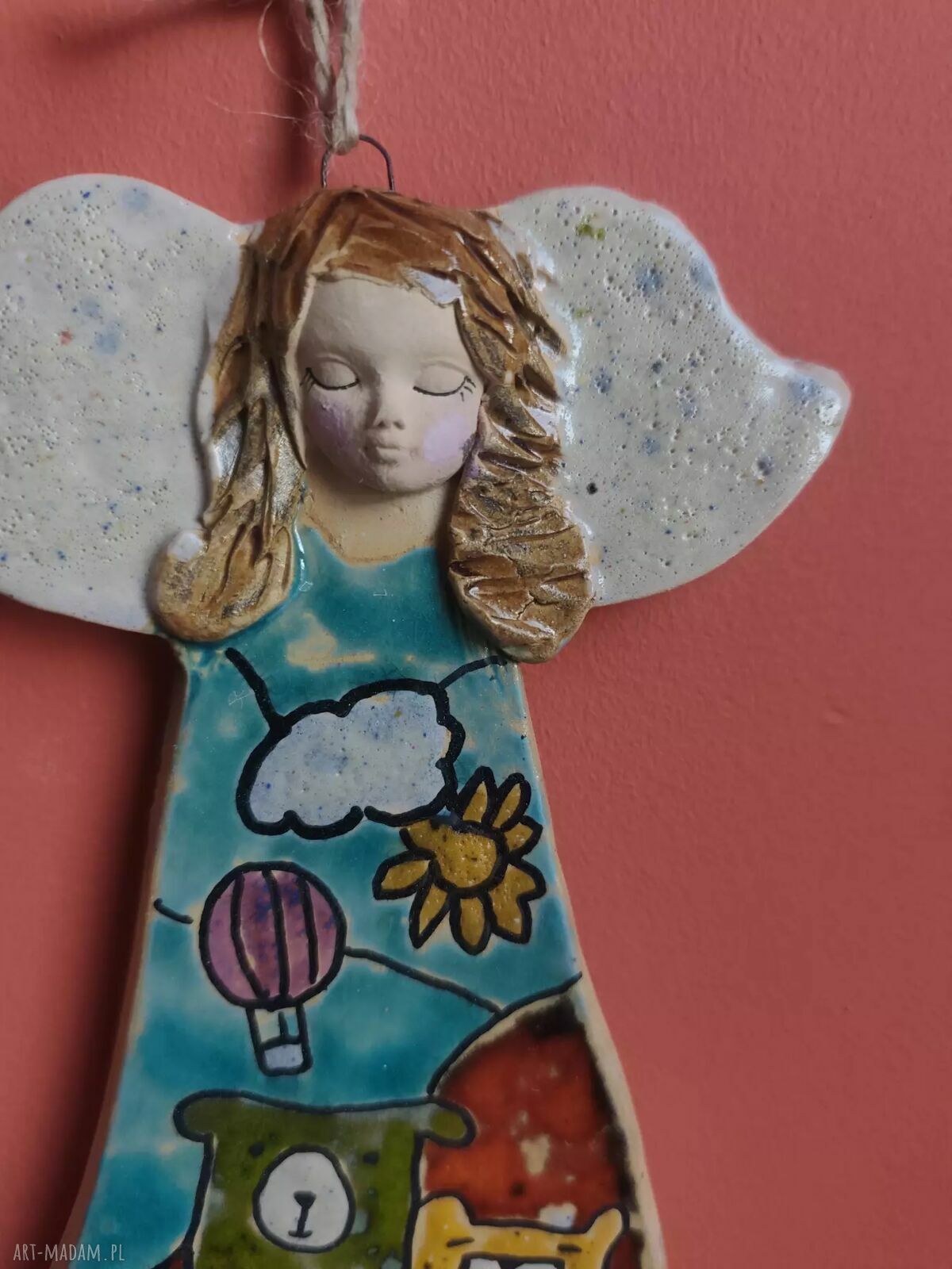 Ręcznie wykonany ceramiczny anioł z misiami