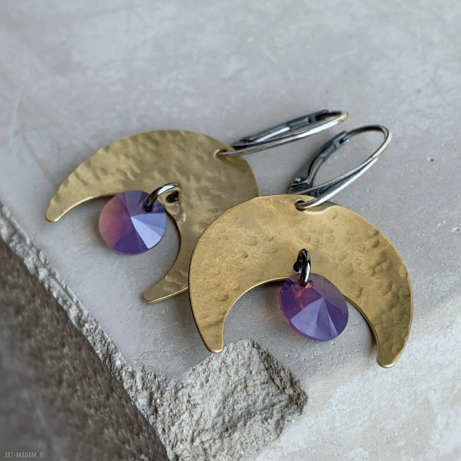 Kolczyki z mosiądzu i kryształami Swarovski Violet Moonlight - księżyce z srebrnymi biglami 925