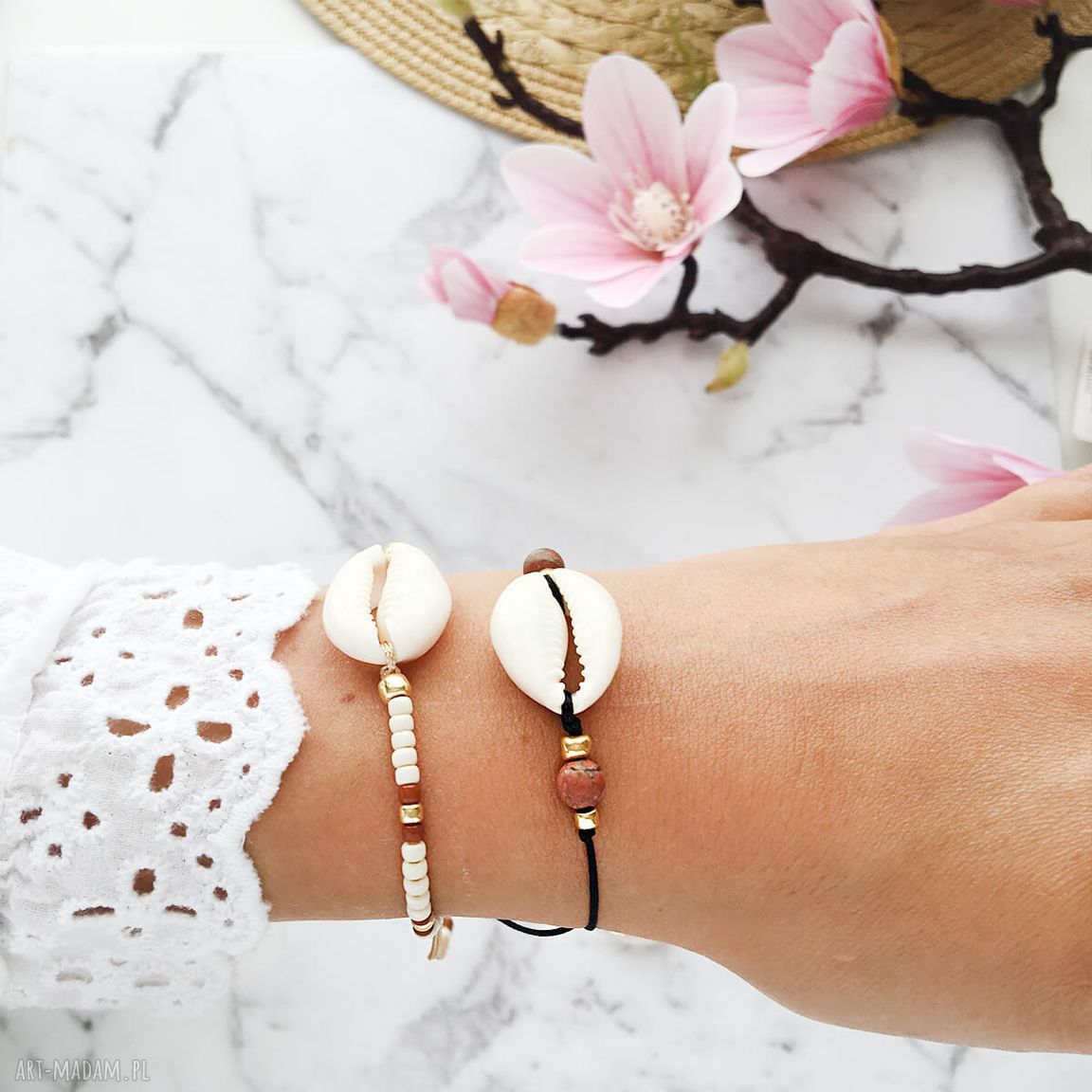 Bransoletka z muszelką Kauri i Unakitem - boho handmade, regulowana