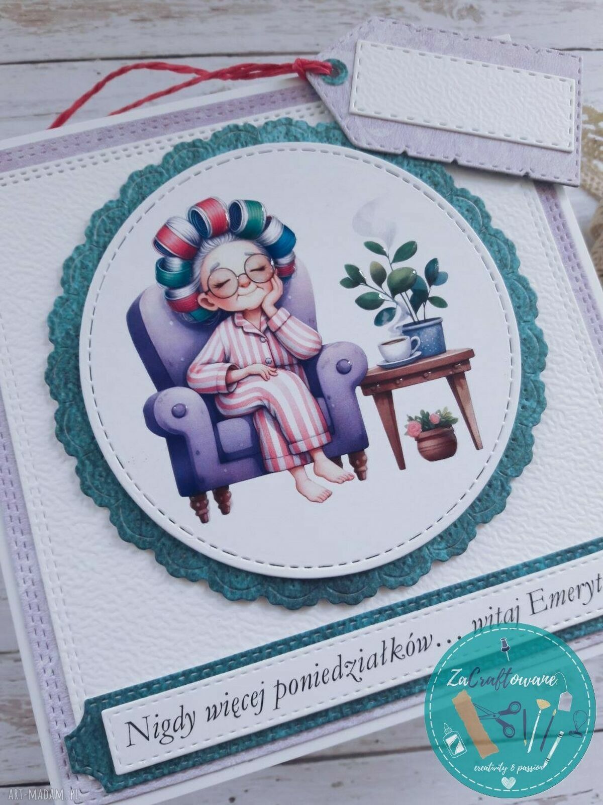 Kartka na emeryturę dla kobiety w wałkach - personalizacja