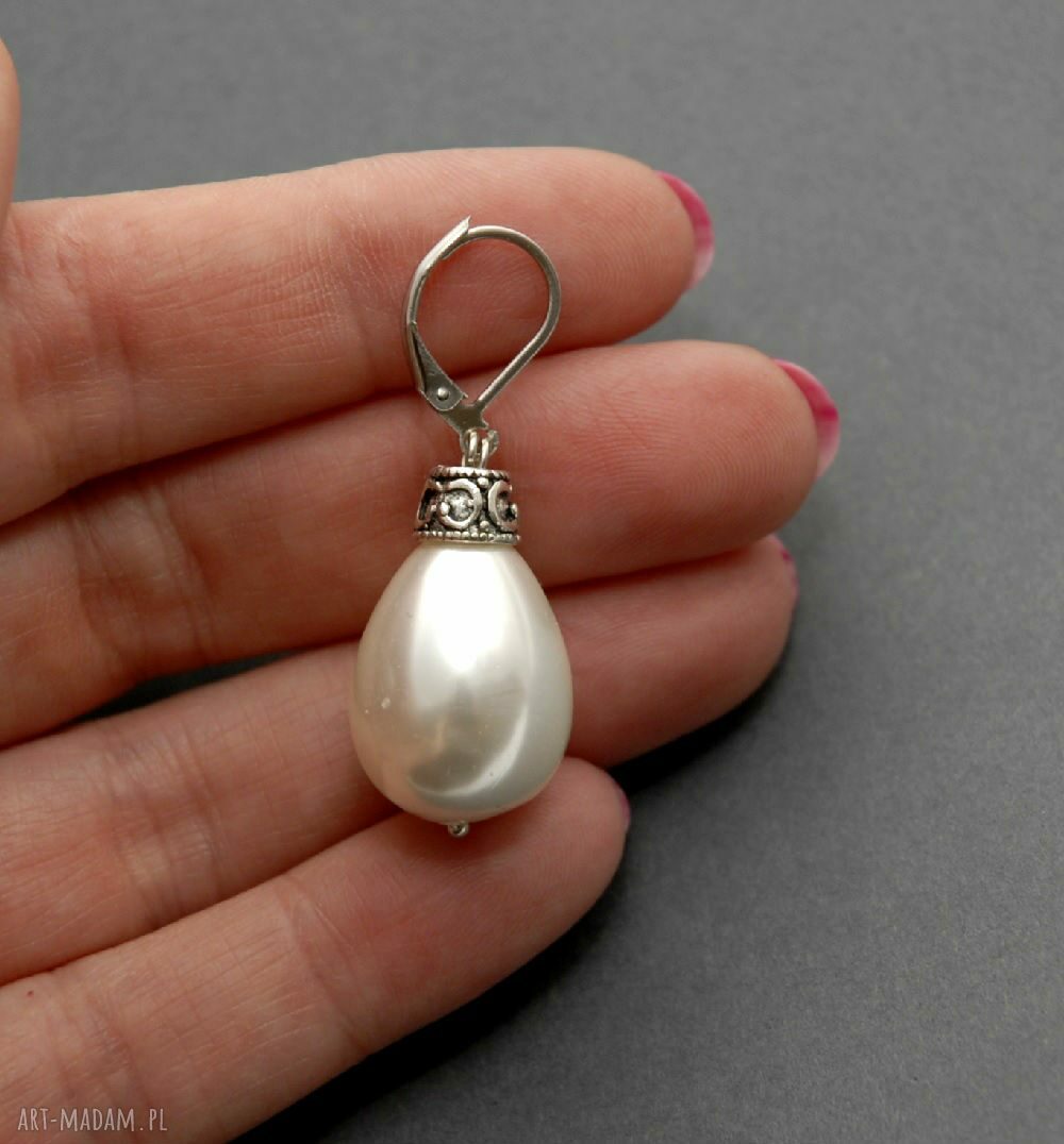 Kolczyki z perłą seashell - delikatne i eleganckie wiszące