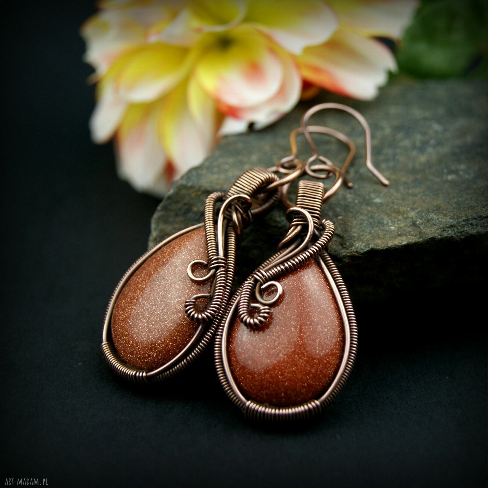 Kolczyki z Piaskiem Pustyni - miedziane wire wrapping, oksydowane