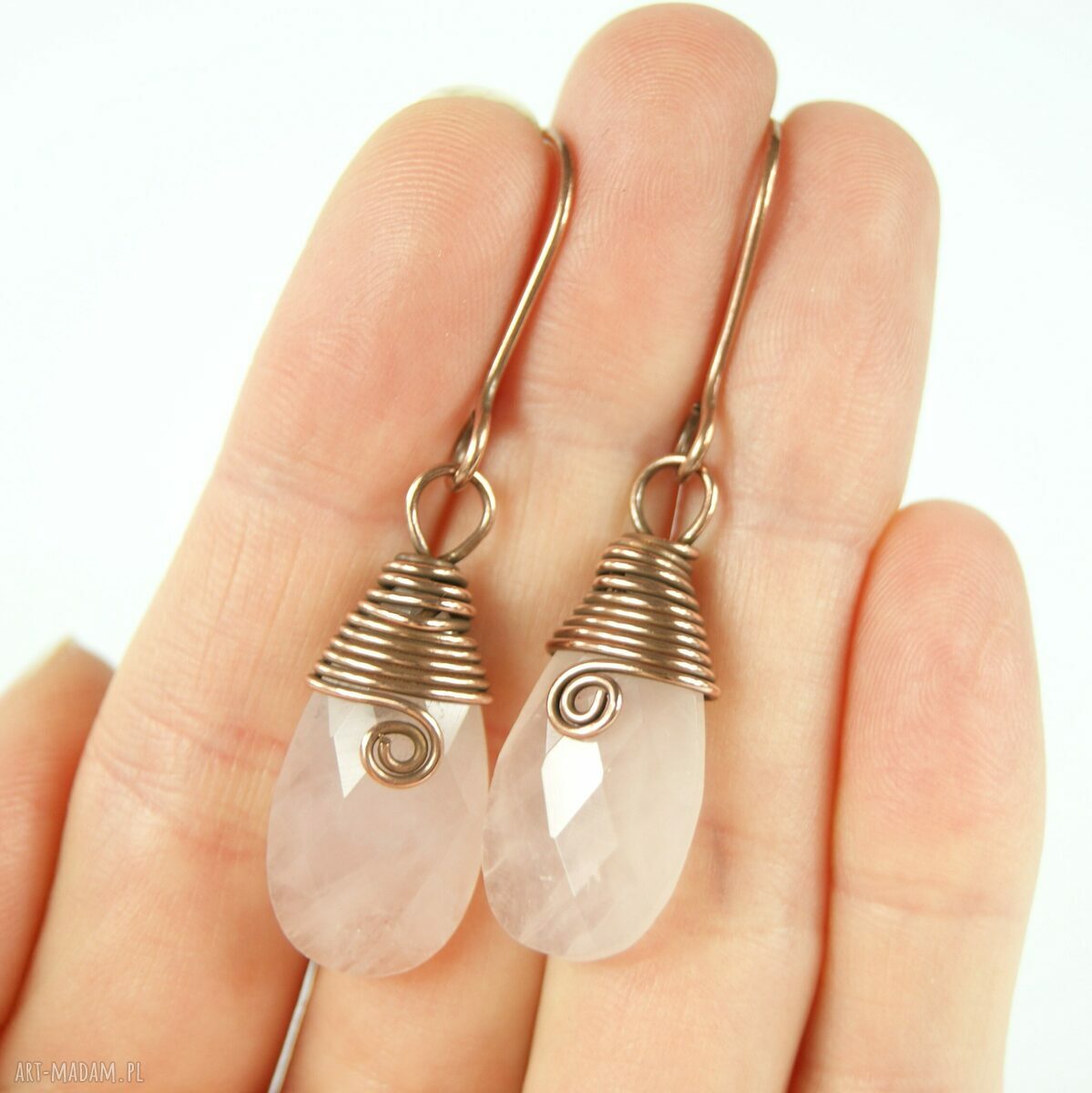 Kolczyki z różowym kwarcem - ręczne wire wrapping, ok. 5 cm