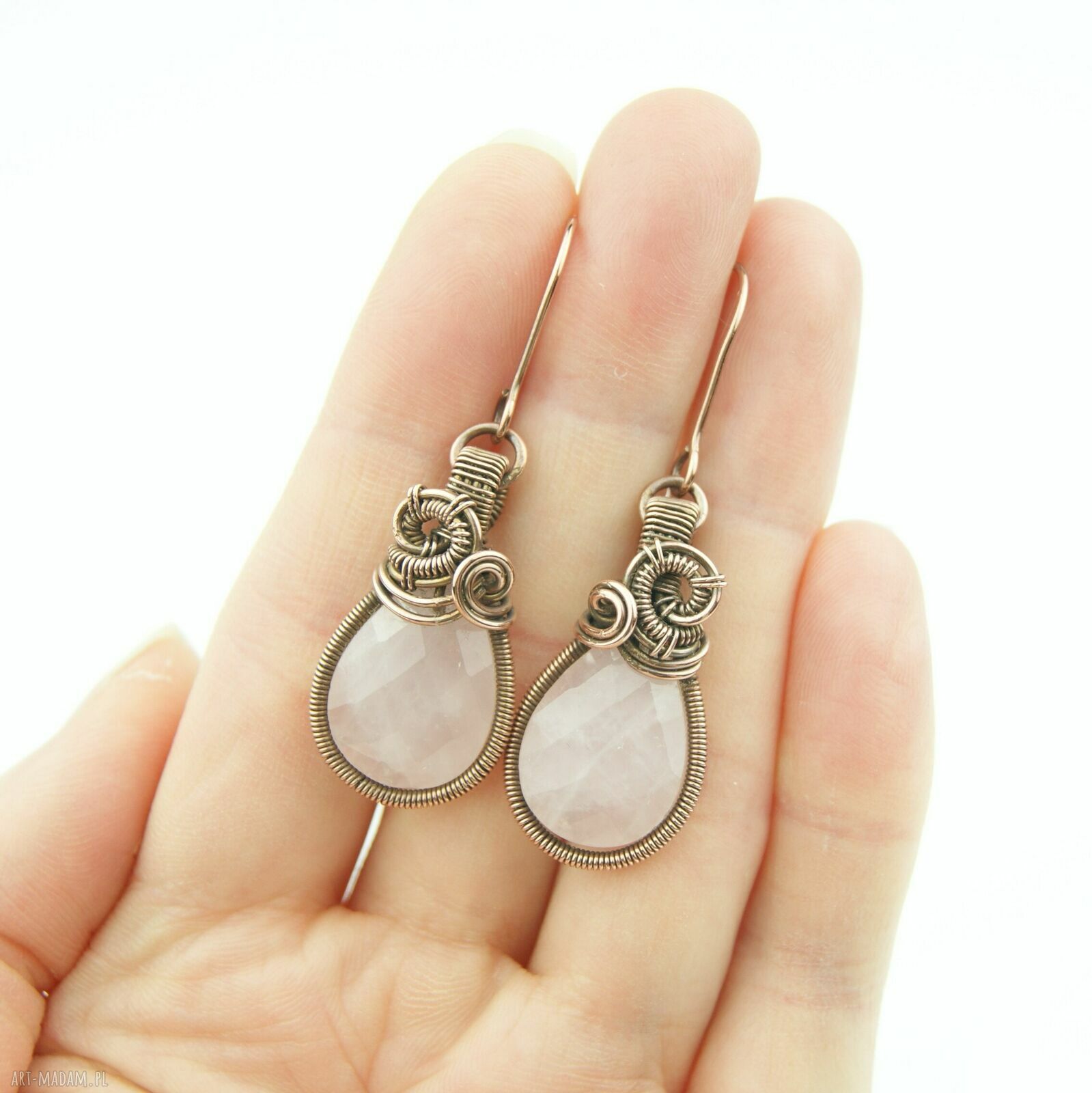 Kolczyki z różowym kwarcem - miedziane wire wrapping, wiszące, ręcznie robione