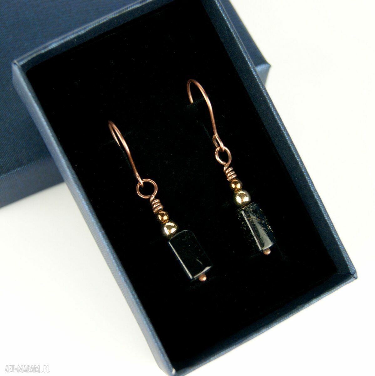Miedziane kolczyki z turmalinem i hematytem - wire wrapping