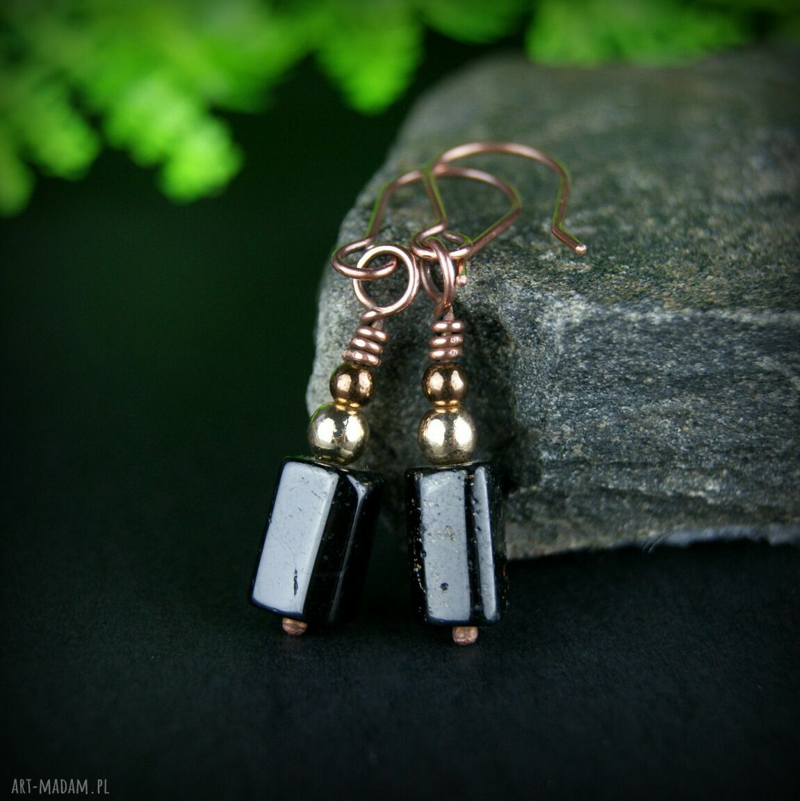 Miedziane kolczyki z turmalinem i hematytem - wire wrapping