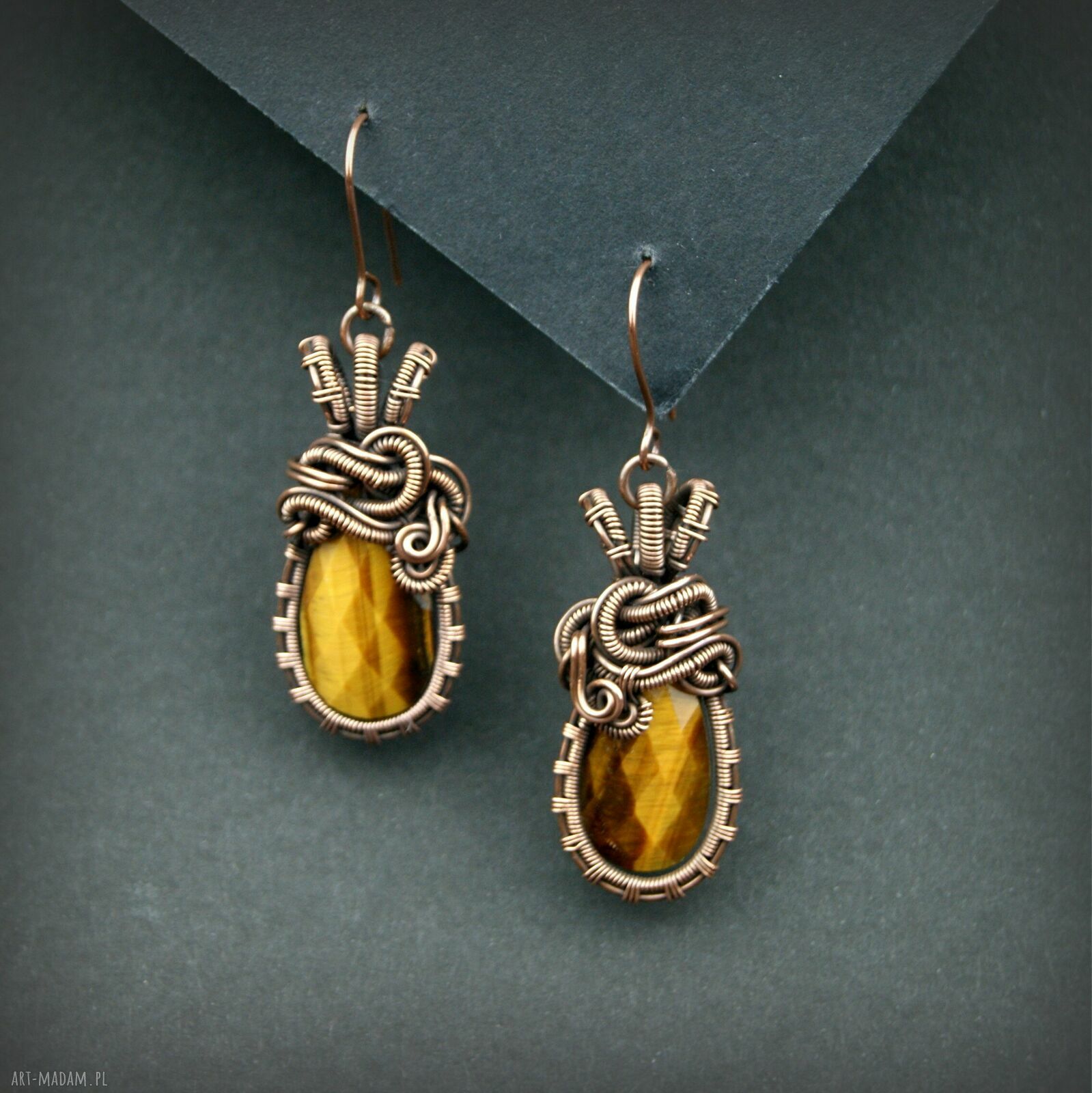 Kolczyki z tygrysim okiem - ręcznie robione wire wrapping z oksydowanej miedzi