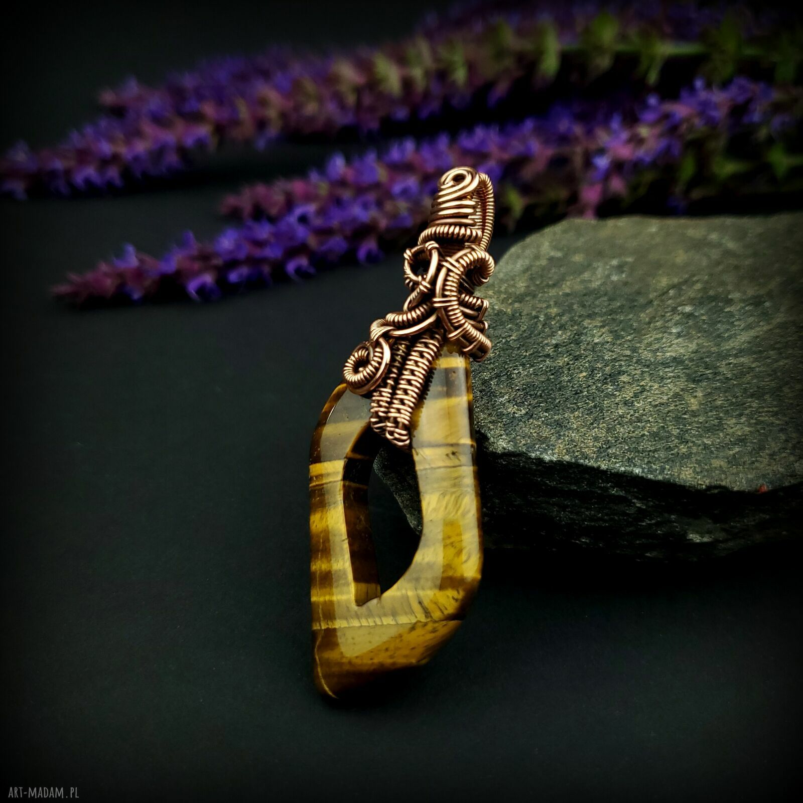 Wisiorek z tygrysim okiem - miedziana oprawa wire wrapping