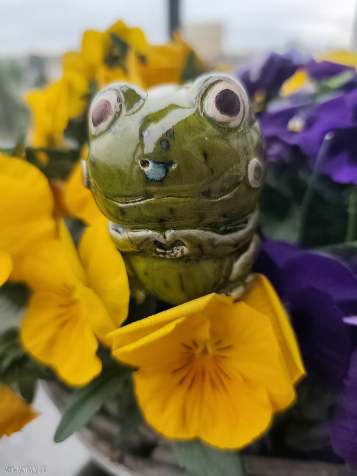Żabka ceramiczna handmade - urocza ozdoba do ogrodu i na prezent