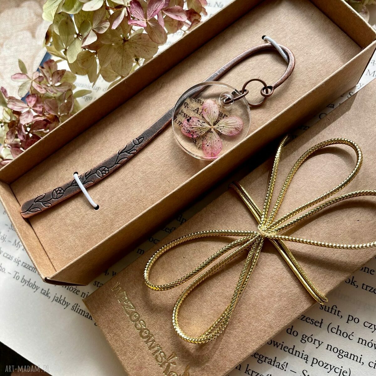 Zaczytana Hortensja zakładka na Dzień Nauczyciela handmade