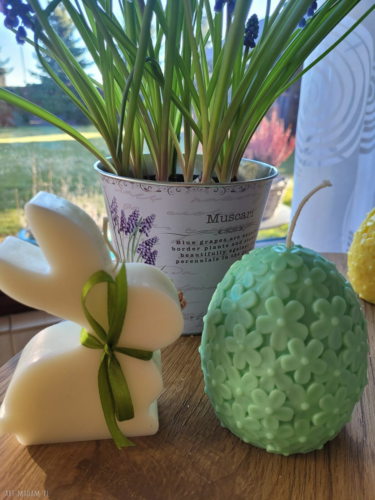 Zestaw świec sojowych na Wielkanoc: zajączek i duże jajo - handmade