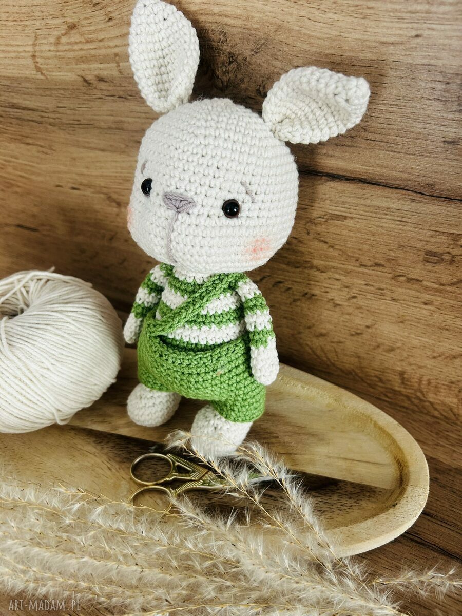 Zajączek na szydełku - ręcznie robiona maskotka króliczek ok. 22 cm