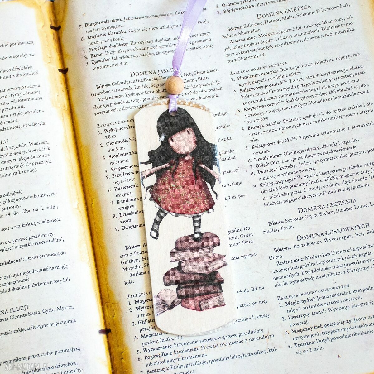 Zakładka do książki „Poczytaj mi Mamo” - drewniana, handmade z dziewczynką
