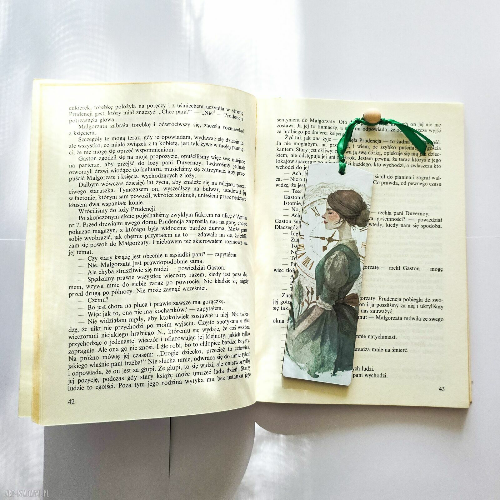 Zakładka do książki - W objęciach czasu dla żony (prezent na emeryturę)