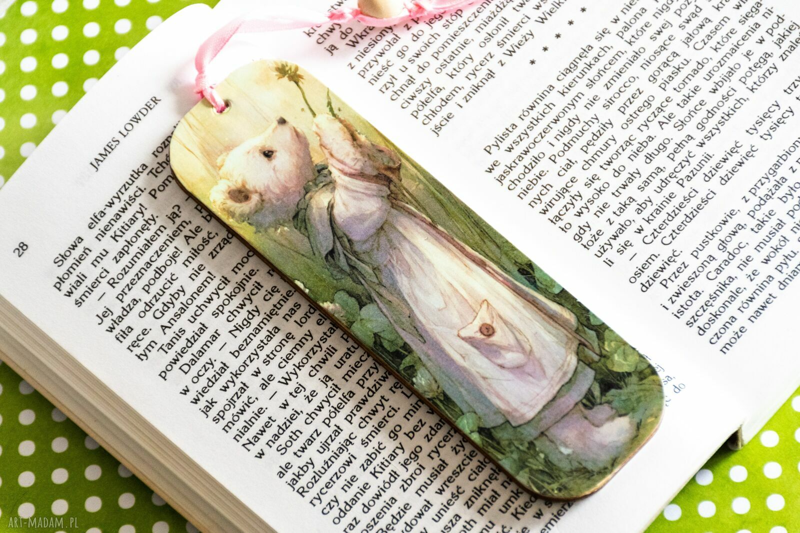 Zakładka do książki Misiu w magicznym ogrodzie - ręcznie robiona z drewna