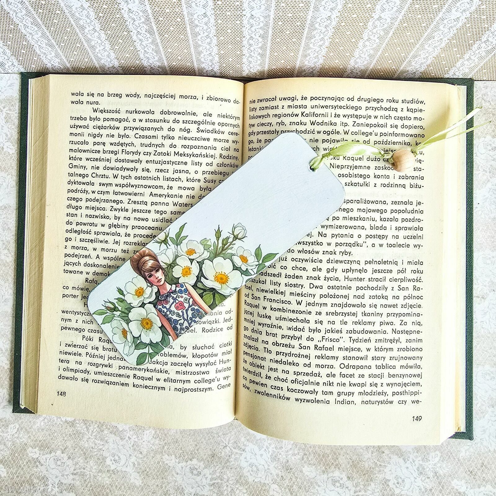 Zakładka do książki - Cudowne lata 70-te (drewniana, decoupage)