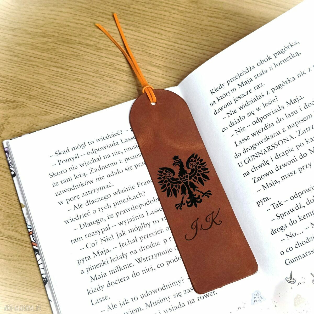 Skórzana zakładka do książki z Godłem Polski Orzeł i personalizowanym grawerem